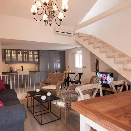 Old Town Splendid By Irundo Appartement